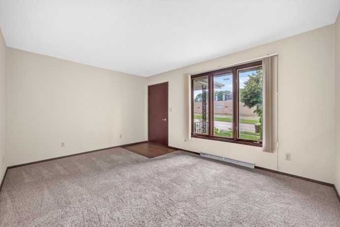 130 Andrews, BELVIDERE, Illinois 61008, 3 Bedrooms Bedrooms, ,2 BathroomsBathrooms,House,For Sale,Andrews,202603819