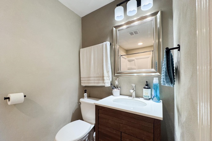 512 FRANKLIN ST, W, ROCKTON, Illinois 61072, 3 Bedrooms Bedrooms, ,2 BathroomsBathrooms,House,For Sale,FRANKLIN ST, W,202603820