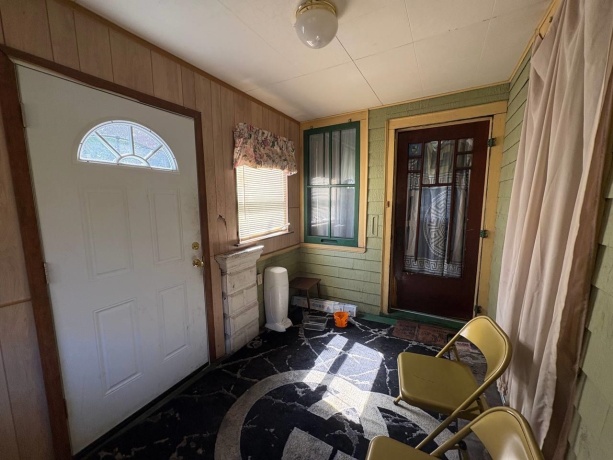 14032 Burnham, CHICAGO, Illinois 60633, 3 Bedrooms Bedrooms, ,2 BathroomsBathrooms,House,For Sale,Burnham,202603822