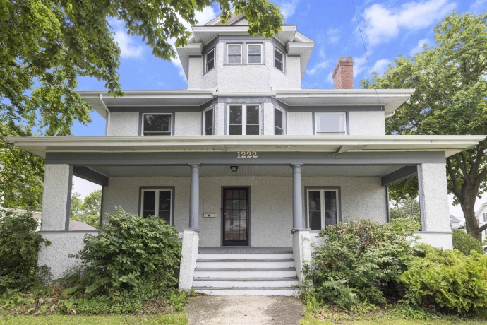 1222 State St, BELVIDERE, Illinois 61008, 4 Bedrooms Bedrooms, ,1 BathroomBathrooms,House,For Sale,State St,202603829