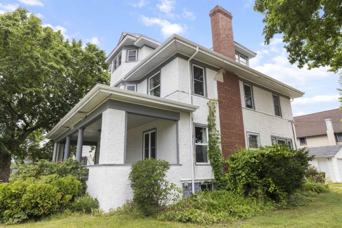 1222 State St, BELVIDERE, Illinois 61008, 4 Bedrooms Bedrooms, ,1 BathroomBathrooms,House,For Sale,State St,202603829