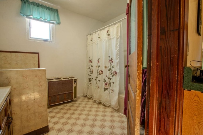102 Rock City, GERMAN VALLEY, Illinois 61039, 4 Bedrooms Bedrooms, ,1 BathroomBathrooms,House,For Sale,Rock City,202603833