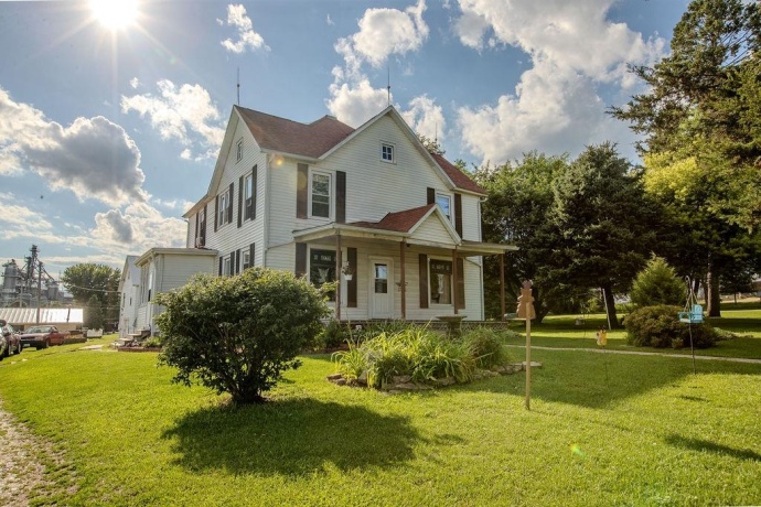 102 Rock City, GERMAN VALLEY, Illinois 61039, 4 Bedrooms Bedrooms, ,1 BathroomBathrooms,House,For Sale,Rock City,202603833