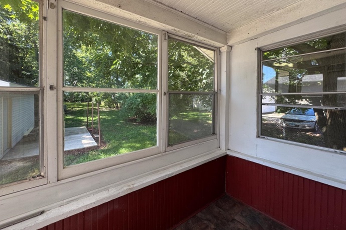 719 Lawn, LOVES PARK, Illinois 61111, 3 Bedrooms Bedrooms, ,1 BathroomBathrooms,House,For Sale,Lawn,202603834