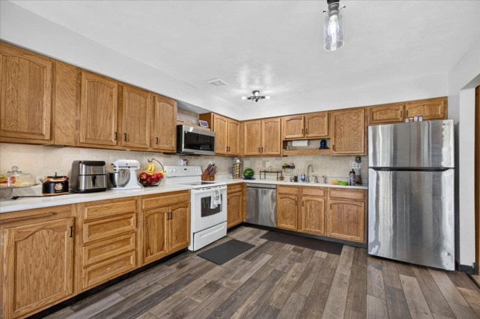 13837 Beaver, ROSCOE, Illinois 61073, 3 Bedrooms Bedrooms, ,2 BathroomsBathrooms,House,For Sale,Beaver,202603835