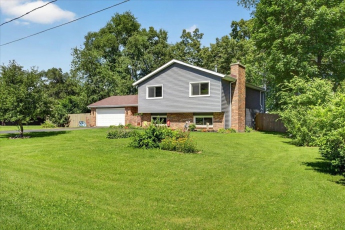 13837 Beaver, ROSCOE, Illinois 61073, 3 Bedrooms Bedrooms, ,2 BathroomsBathrooms,House,For Sale,Beaver,202603835