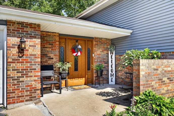 13837 Beaver, ROSCOE, Illinois 61073, 3 Bedrooms Bedrooms, ,2 BathroomsBathrooms,House,For Sale,Beaver,202603835