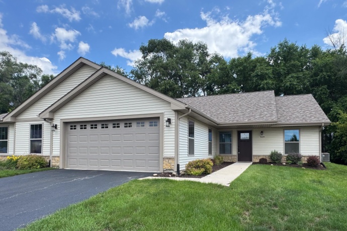 5335 Jackies, LOVES PARK, Illinois 61111, 3 Bedrooms Bedrooms, ,2 BathroomsBathrooms,Condominium,For Sale,Jackies,202603838