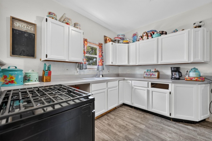 630 FAIRVIEW, SOUTH BELOIT, Illinois 61080, 3 Bedrooms Bedrooms, ,1 BathroomBathrooms,House,For Sale,FAIRVIEW,202603837