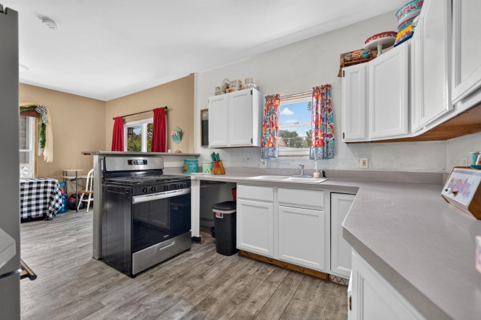630 FAIRVIEW, SOUTH BELOIT, Illinois 61080, 3 Bedrooms Bedrooms, ,1 BathroomBathrooms,House,For Sale,FAIRVIEW,202603837
