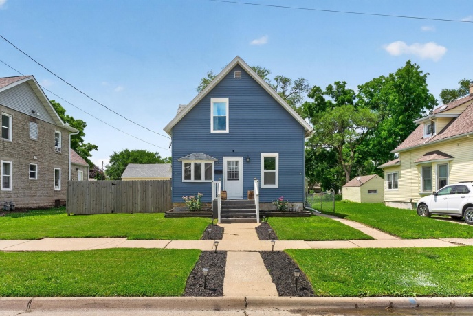 630 FAIRVIEW, SOUTH BELOIT, Illinois 61080, 3 Bedrooms Bedrooms, ,1 BathroomBathrooms,House,For Sale,FAIRVIEW,202603837