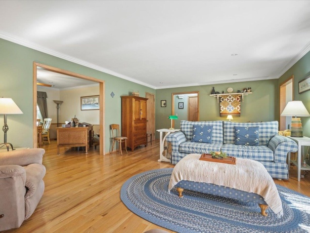 612 Oak Knolls, ROCKFORD, Illinois 61107, 2 Bedrooms Bedrooms, ,2 BathroomsBathrooms,House,For Sale,Oak Knolls,202603839
