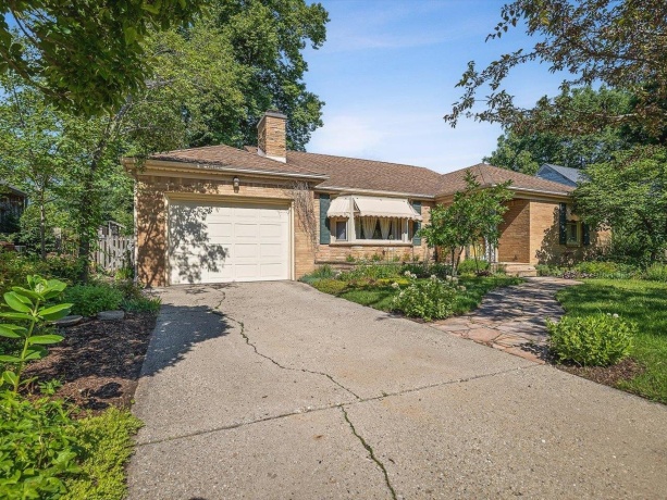 612 Oak Knolls, ROCKFORD, Illinois 61107, 2 Bedrooms Bedrooms, ,2 BathroomsBathrooms,House,For Sale,Oak Knolls,202603839