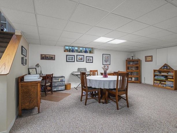 612 Oak Knolls, ROCKFORD, Illinois 61107, 2 Bedrooms Bedrooms, ,2 BathroomsBathrooms,House,For Sale,Oak Knolls,202603839