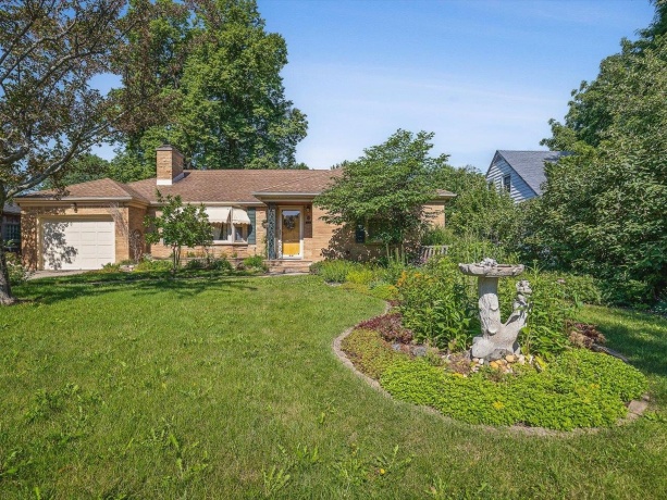 612 Oak Knolls, ROCKFORD, Illinois 61107, 2 Bedrooms Bedrooms, ,2 BathroomsBathrooms,House,For Sale,Oak Knolls,202603839