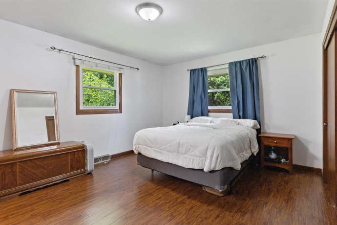 1951 Valencia, ROCKFORD, Illinois 61108, 3 Bedrooms Bedrooms, ,2 BathroomsBathrooms,House,For Sale,Valencia,202603841