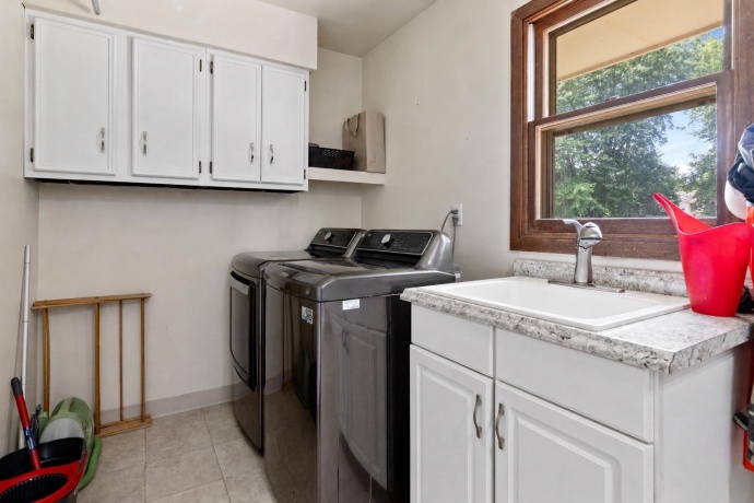 1951 Valencia, ROCKFORD, Illinois 61108, 3 Bedrooms Bedrooms, ,2 BathroomsBathrooms,House,For Sale,Valencia,202603841