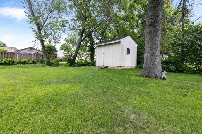 1951 Valencia, ROCKFORD, Illinois 61108, 3 Bedrooms Bedrooms, ,2 BathroomsBathrooms,House,For Sale,Valencia,202603841