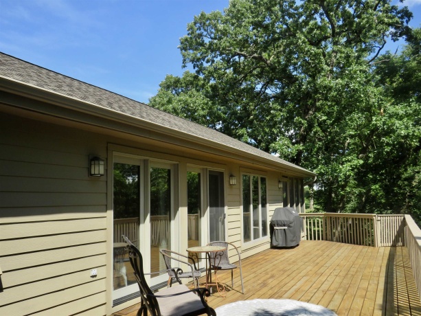 11 Peninsula Drive, GALENA, Illinois 61036, 4 Bedrooms Bedrooms, ,2 BathroomsBathrooms,House,For Sale,Peninsula Drive,202603846