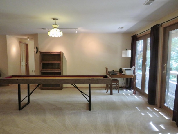 11 Peninsula Drive, GALENA, Illinois 61036, 4 Bedrooms Bedrooms, ,2 BathroomsBathrooms,House,For Sale,Peninsula Drive,202603846