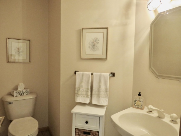 11 Peninsula Drive, GALENA, Illinois 61036, 4 Bedrooms Bedrooms, ,2 BathroomsBathrooms,House,For Sale,Peninsula Drive,202603846
