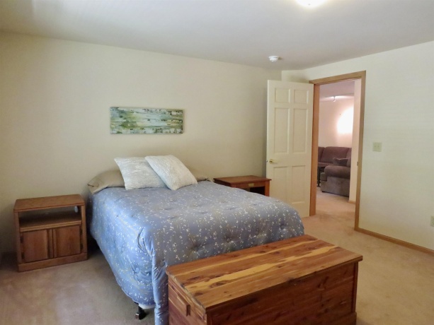 11 Peninsula Drive, GALENA, Illinois 61036, 4 Bedrooms Bedrooms, ,2 BathroomsBathrooms,House,For Sale,Peninsula Drive,202603846