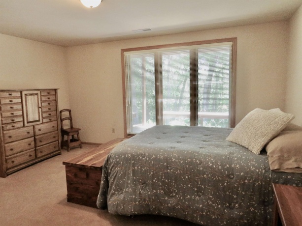 11 Peninsula Drive, GALENA, Illinois 61036, 4 Bedrooms Bedrooms, ,2 BathroomsBathrooms,House,For Sale,Peninsula Drive,202603846