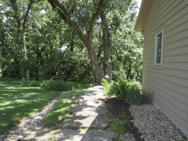 11 Peninsula Drive, GALENA, Illinois 61036, 4 Bedrooms Bedrooms, ,2 BathroomsBathrooms,House,For Sale,Peninsula Drive,202603846
