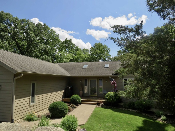 11 Peninsula Drive, GALENA, Illinois 61036, 4 Bedrooms Bedrooms, ,2 BathroomsBathrooms,House,For Sale,Peninsula Drive,202603846