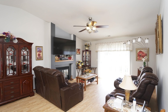 7685 Creek, ROCKFORD, Illinois 61114, 2 Bedrooms Bedrooms, ,2 BathroomsBathrooms,Condominium,For Sale,Creek,202603849