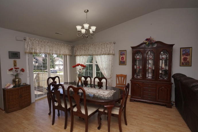 7685 Creek, ROCKFORD, Illinois 61114, 2 Bedrooms Bedrooms, ,2 BathroomsBathrooms,Condominium,For Sale,Creek,202603849