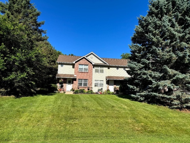 11702 Parkway, ROSCOE, Illinois 61073, ,3 - 4 Units,For Sale,Parkway,202603850