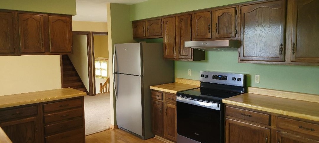 2315 Mallard Dr, FREEPORT, Illinois 61032, 3 Bedrooms Bedrooms, ,3 BathroomsBathrooms,House,For Sale,Mallard Dr,202603851