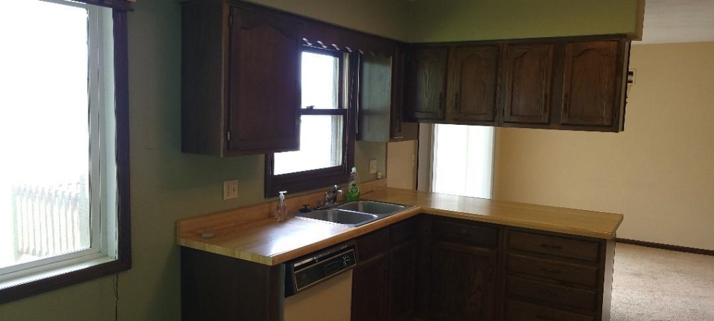 2315 Mallard Dr, FREEPORT, Illinois 61032, 3 Bedrooms Bedrooms, ,3 BathroomsBathrooms,House,For Sale,Mallard Dr,202603851