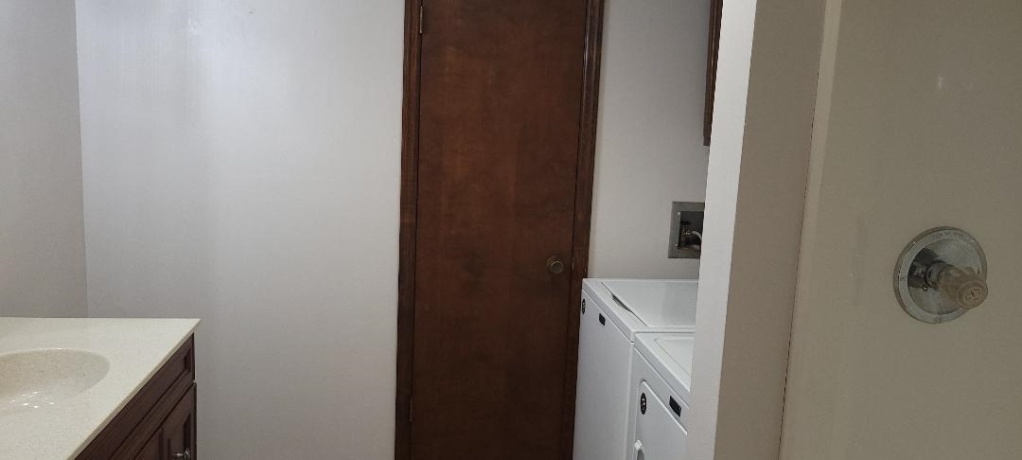 2315 Mallard Dr, FREEPORT, Illinois 61032, 3 Bedrooms Bedrooms, ,3 BathroomsBathrooms,House,For Sale,Mallard Dr,202603851