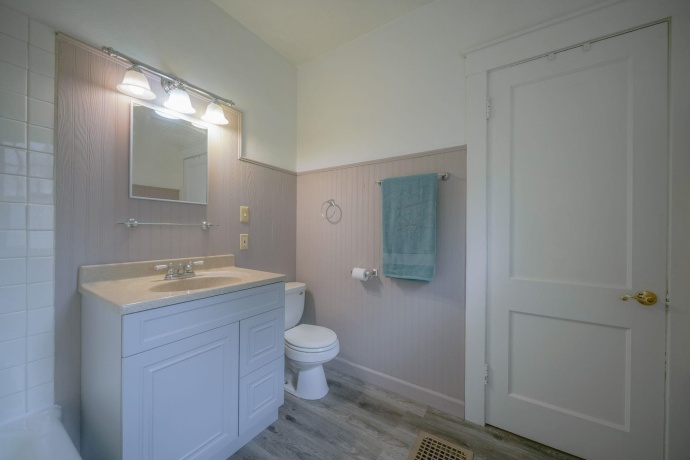 1535 Benton, ROCKFORD, Illinois 61107, 2 Bedrooms Bedrooms, ,1 BathroomBathrooms,House,For Sale,Benton,202603854