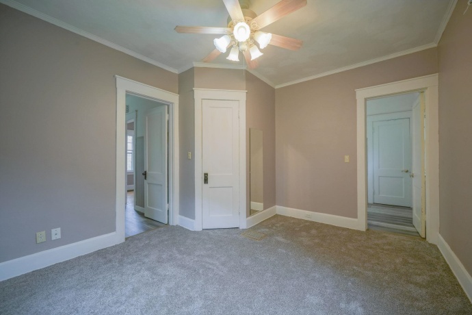 1535 Benton, ROCKFORD, Illinois 61107, 2 Bedrooms Bedrooms, ,1 BathroomBathrooms,House,For Sale,Benton,202603854