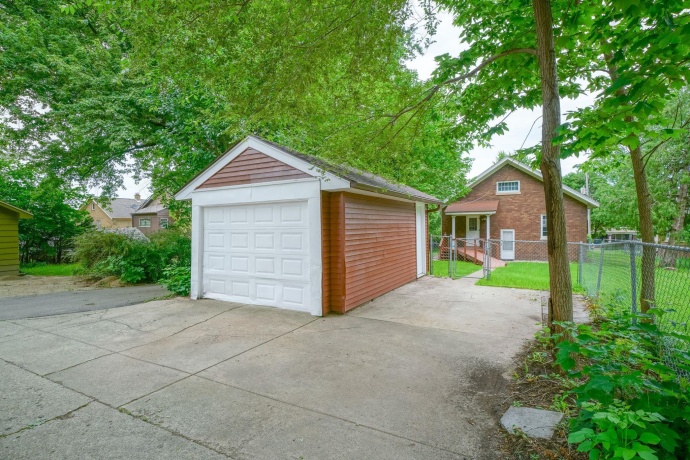 1535 Benton, ROCKFORD, Illinois 61107, 2 Bedrooms Bedrooms, ,1 BathroomBathrooms,House,For Sale,Benton,202603854