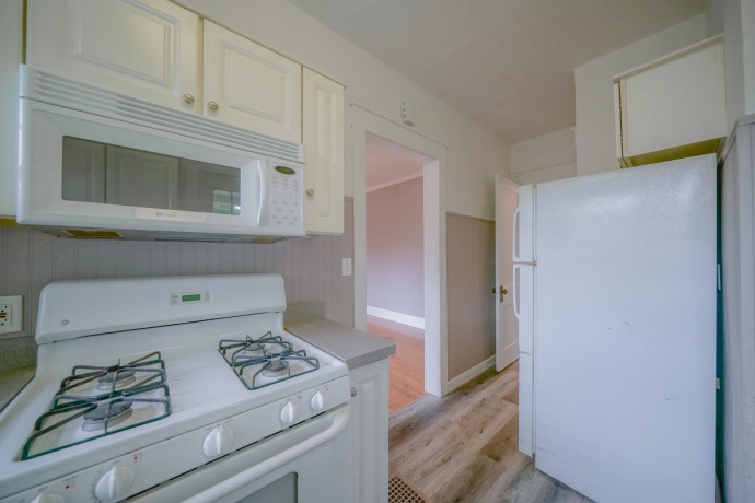 1535 Benton, ROCKFORD, Illinois 61107, 2 Bedrooms Bedrooms, ,1 BathroomBathrooms,House,For Sale,Benton,202603854