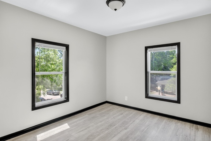 1231-1233 N Main, ROCKFORD, Illinois 61103, ,2 Units,For Sale,N Main,202603855