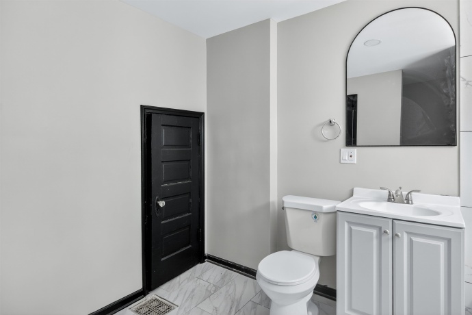 1231-1233 N Main, ROCKFORD, Illinois 61103, ,2 Units,For Sale,N Main,202603855
