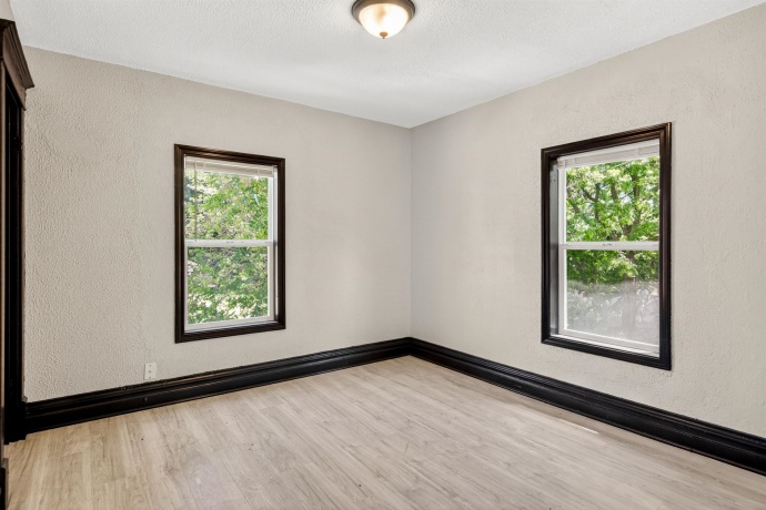 1231-1233 N Main, ROCKFORD, Illinois 61103, ,2 Units,For Sale,N Main,202603855