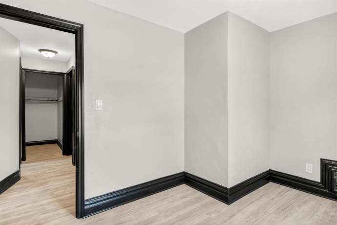 1231-1233 N Main, ROCKFORD, Illinois 61103, ,2 Units,For Sale,N Main,202603855