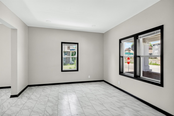 1231-1233 N Main, ROCKFORD, Illinois 61103, ,2 Units,For Sale,N Main,202603855