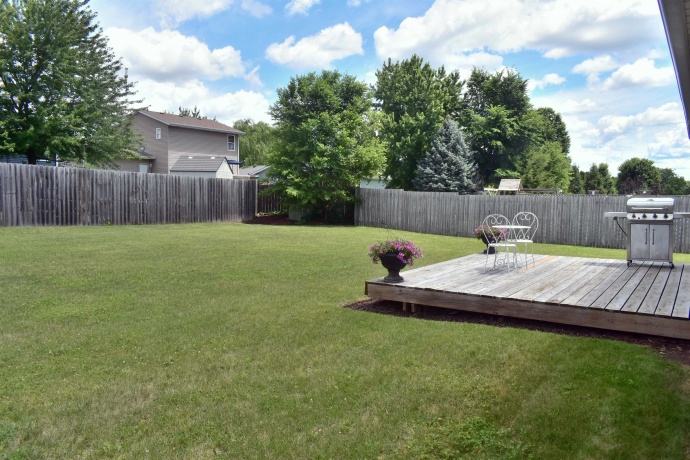 2610 Bluffside, ROCKFORD, Illinois 61109, 2 Bedrooms Bedrooms, ,1 BathroomBathrooms,House,For Sale,Bluffside,202603853