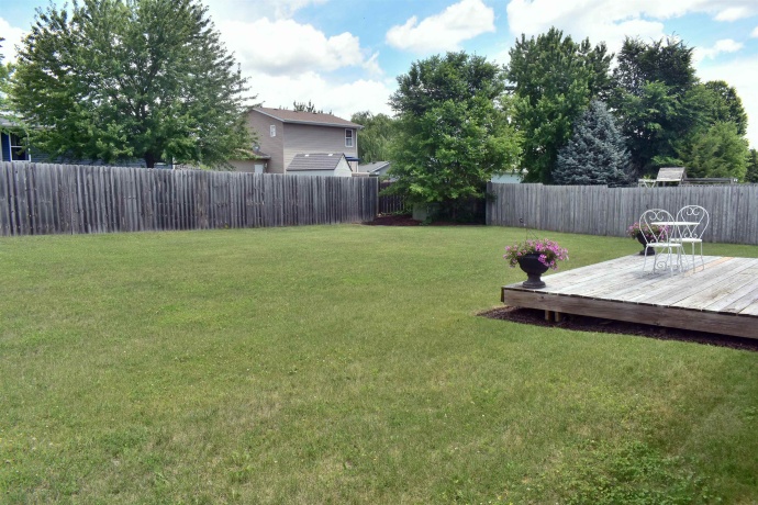 2610 Bluffside, ROCKFORD, Illinois 61109, 2 Bedrooms Bedrooms, ,1 BathroomBathrooms,House,For Sale,Bluffside,202603853