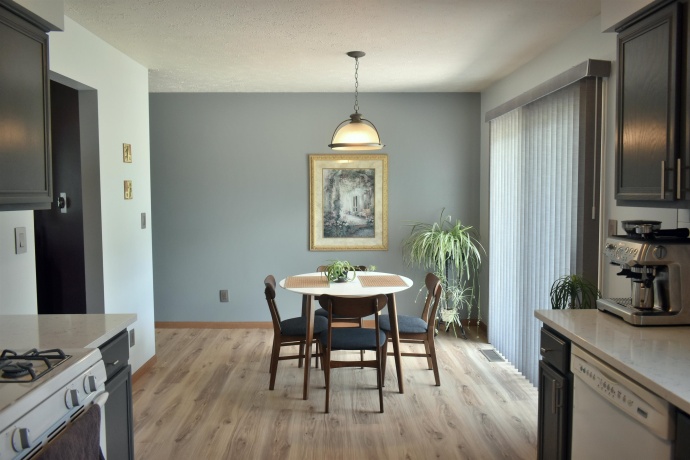 2610 Bluffside, ROCKFORD, Illinois 61109, 2 Bedrooms Bedrooms, ,1 BathroomBathrooms,House,For Sale,Bluffside,202603853