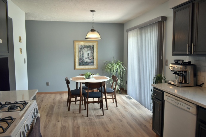 2610 Bluffside, ROCKFORD, Illinois 61109, 2 Bedrooms Bedrooms, ,1 BathroomBathrooms,House,For Sale,Bluffside,202603853