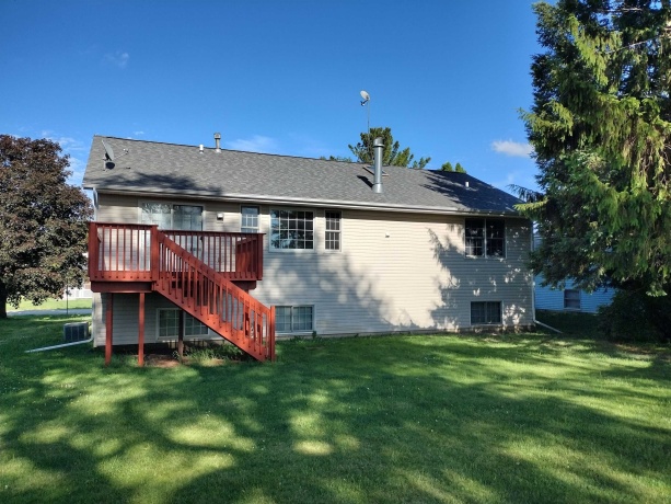 152 Columbia, POPLAR GROVE, Illinois 61065, 4 Bedrooms Bedrooms, ,3 BathroomsBathrooms,House,For Sale,Columbia,202603469