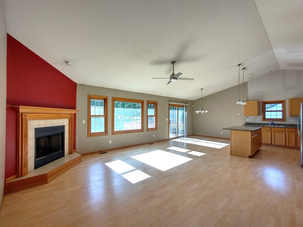 152 Columbia, POPLAR GROVE, Illinois 61065, 4 Bedrooms Bedrooms, ,3 BathroomsBathrooms,House,For Sale,Columbia,202603469